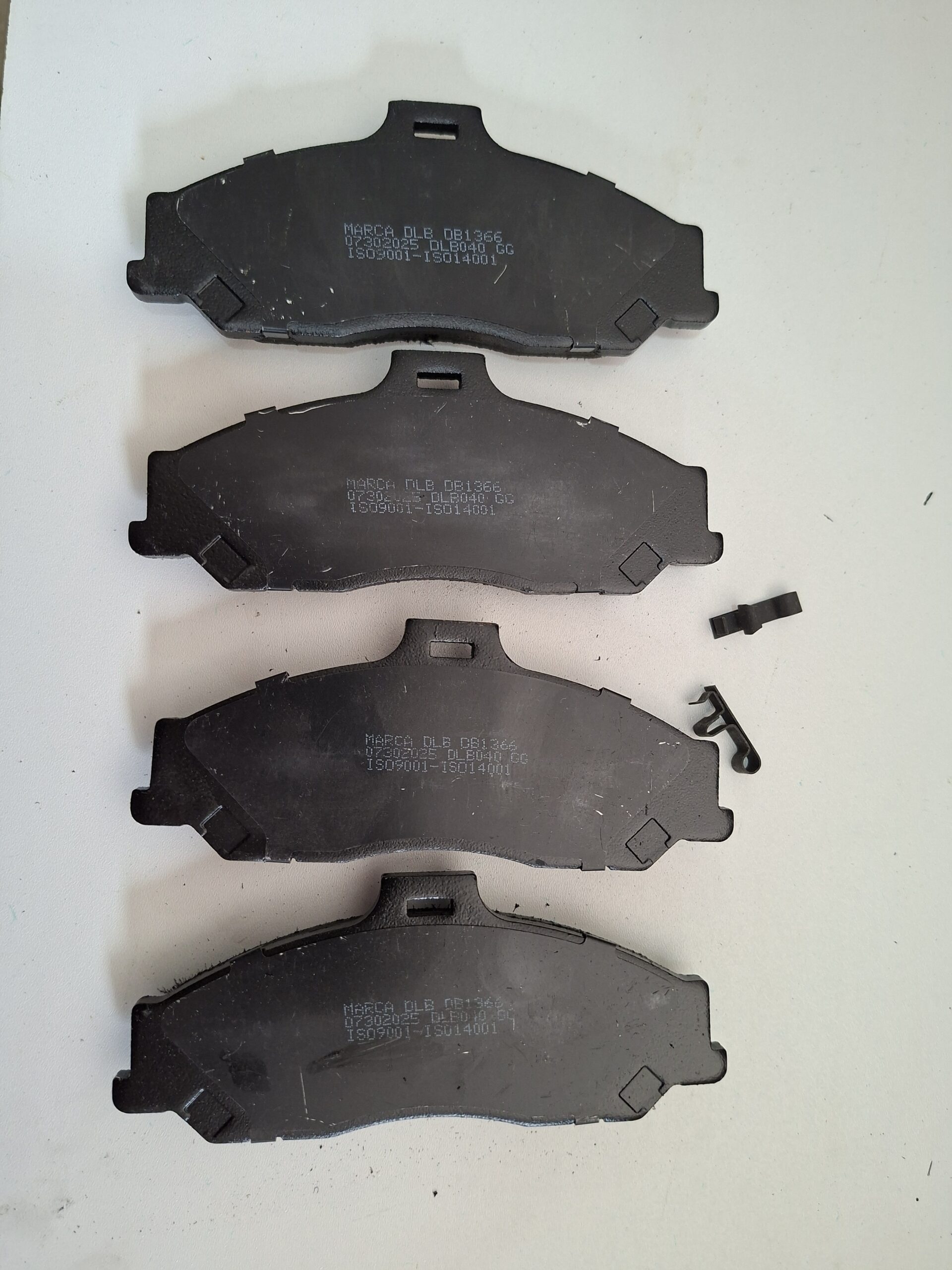 MAZDA B2600 2001--2003/BT50 2,2L 2007---/4X2B22004*4-DLB--MD168/DB1366